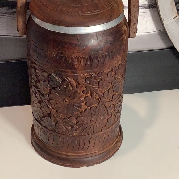 Vintage Hand Carved Wood Floral Pattern Ice Bucket With Lid Handle - Picture 8 of 12